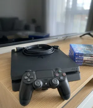 Ps4 slim 13.50