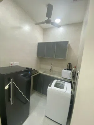 استوديو مفروش بالكامل للإيجار – بوغزال، الزنج Fully Furnished Studio for Rent – Bughazal, Zinj