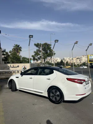 كيا اوبتما 2011 فل كامل عدا الفتحه السيارة ما بدها اشي السعر 7200بسعر حرقق قابل لتفاوض بشيء بسيط
