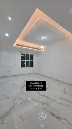 للايجار شقق غرفه وصاله اول ساكن تشطيب راقي في منطقة الظاهر مقابل الحديقه