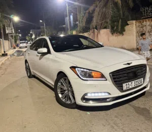 Genesis . G80 . 2018 . New0