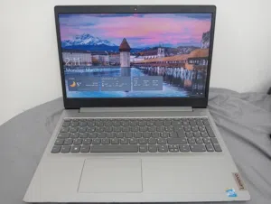 Lenovo IdeaPad 3 - SSD + HDD - بطارية قوية - التواصل بالرسائل فقط