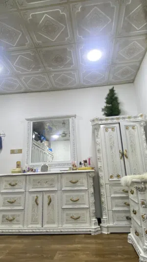 غرفة نوم مستعمله