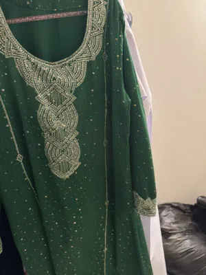 متوفرات اكثر من 100 قطعه مخور غير مخور لبيع