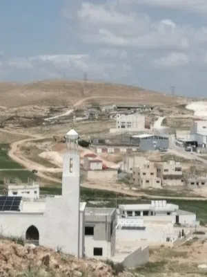 ارض للبيع . البتراوي الجنوبي . تجاري. بجانب معامل الطوب.