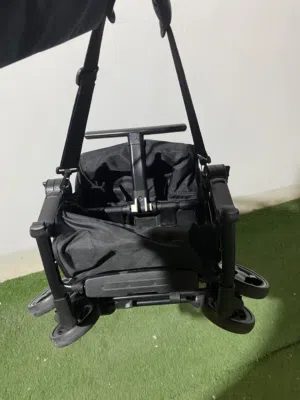 عربة أطفال للسفر و التنزه قابلة للطي
