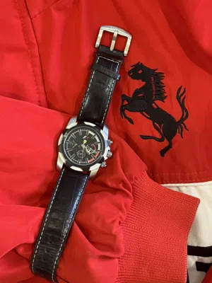 فيراري نبض اليد كاربون ، جلدد تمساح جديده