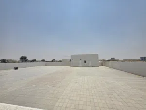 للإيجار ارض صناعية في صناعية البطائح مساحه 10 الف قدم