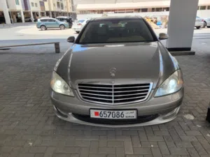 Mercedes Benz S350 model 2009 in Excellent condition for sale