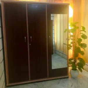 خزانة للبيع