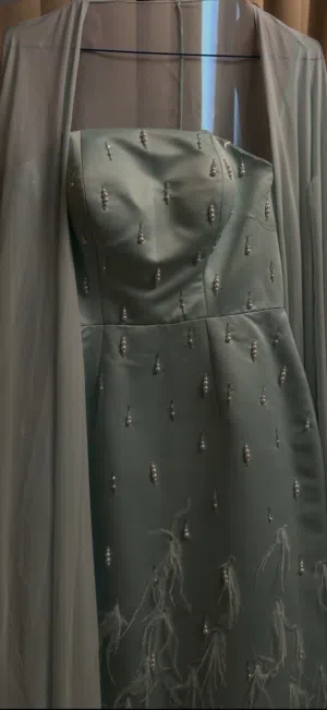 اخطفي الأنظار بطلة ملكية وبسعر مميز!