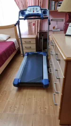 جهاز رياضه للبيع موجود بيت في عمان