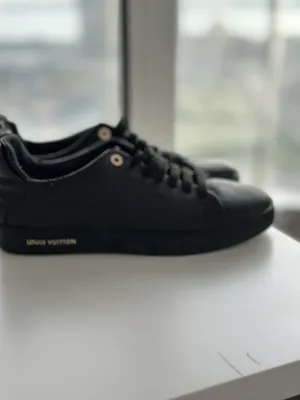 حذاء لويس فيتونLouis Vuitton master quality
