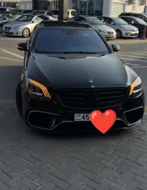 مرسيدس بنز الفئة-S 2019 63 S AMG أسود مـُرخصة