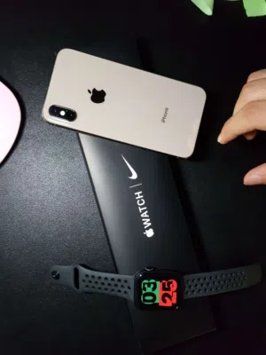 Apple smart watches for Sale in Al Sharqiya