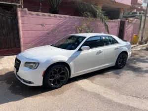 Used Chrysler 300 in Basra