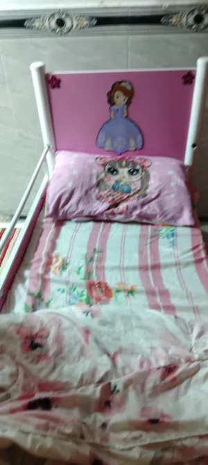 سريرين وكنتور للبيع