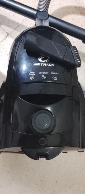 Samsung Vacuum Cleaners for sale in Muscat