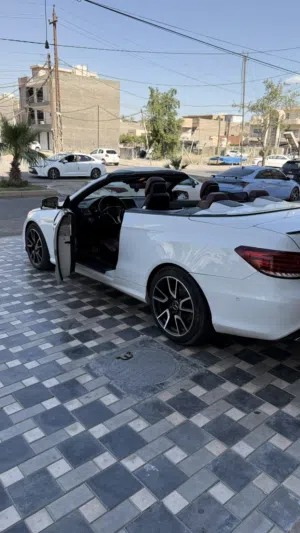 مرسيدس E كشف