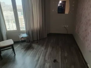 Large partition available in Abu Khalifa now