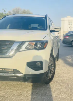 Used Nissan Pathfinder in Muscat