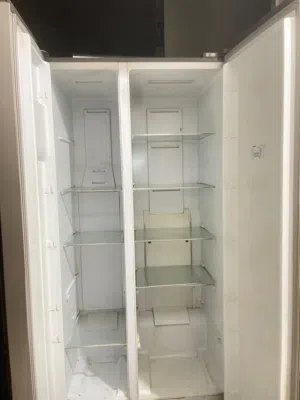 ثلاجه وغسالة للبيع الغساله ماتورها مش موجود الثلاجه مش عارف بس ما بتبرد وضعهم ممتاز بسعر مغري