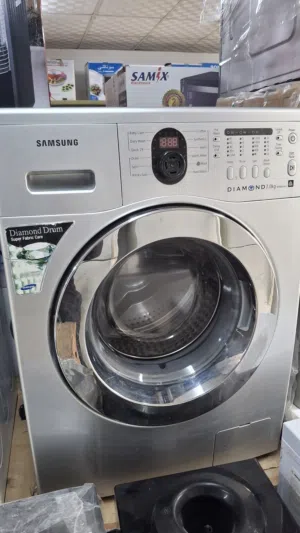 غساله سامسونج 7 كيلو 1200 دوره لون سلفر بحاله ممتازه جدا والسعر شامل التوصيل