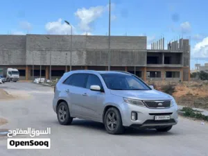 Used Kia Sorento in Tripoli
