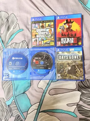 5أشرطة PS4 شغال100% حبة ب40 و اذا بتاخذ كلهن ف كل حبه ب 30 سعر نهاي توصيل داخل الفجيرة فقط ب10