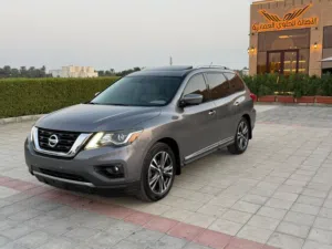 Used Nissan Pathfinder in Al Batinah