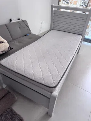 Single bed with mattress