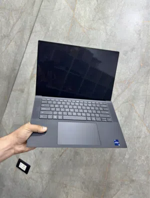 Dell precision 5570 4K touchscreen بكارت RTX 8GB