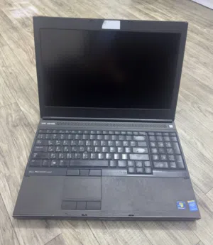 Dell precision M4800 نضيفه للبيع