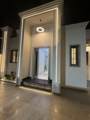 فيلا للبيع عين زاره نادي دبلوماسي قريب جداااا من الطريق عودة الحياة