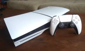 ايميل بلس و Ps5 للبيع