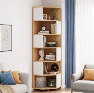 خزانة الزاوية الترند مزيج لون خشبي مع أبيض يعطي لمسة عصرية