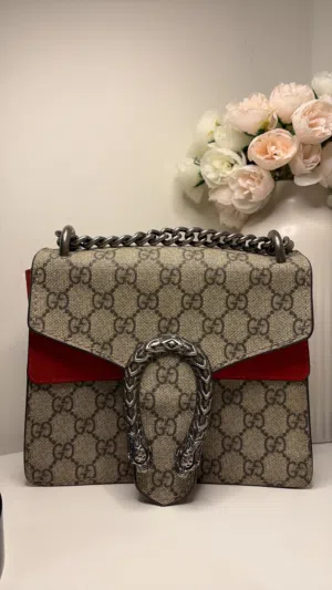 شنطه قوتشي مستعمله اصليه