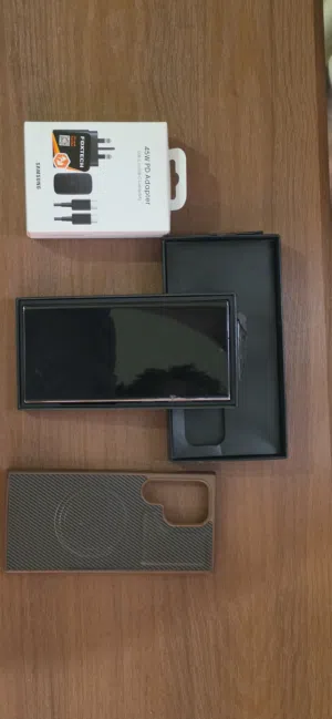 Samsung Galaxy S23 Ultra 256 GB in Basra