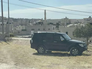 used-mitsubishi-pajero-in-ramallah-and-al-bireh