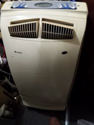 AC GREE work excellent 1 ton with hooz