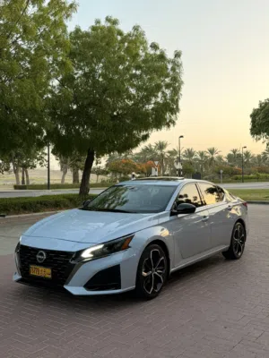 Nissan Altima SR 2023