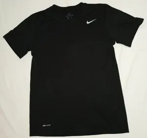 pull the Nike homme taille M