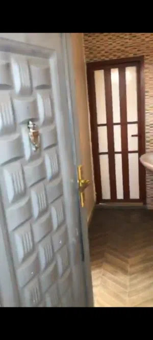 شقه لوكس للايجار جوله كنتاكي ثلاث غرف حمامين مطبخ مدخلين دور اول الايجار 200 دولار للتواصل اتصال فقط