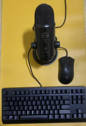 Razer Huntsman V2 TKL + DeathAdder V2 Pro + Blue Yeti Bundle