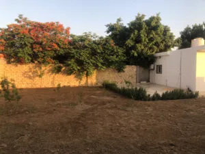 ارض للبيع مساحة 400 متر مربع