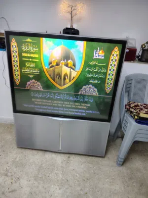 السلام عليكم ورحمه وبركاته والصلاه والسلام على رسوله الكريم تلفزيون نوع هيتاشي بحاله ممتازه مع ريموت