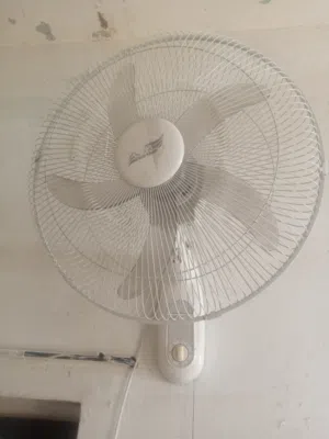 مروحة جنب مستعمل