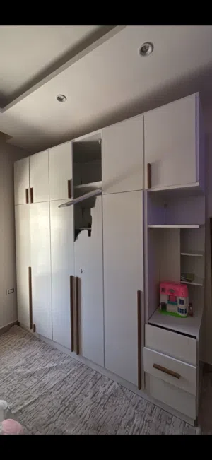 خزانه بدها غيار بابين وضهر الخزانه وفصاليات جوارير 3