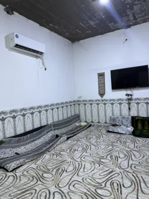 350 m2 3 Bedrooms Townhouse for Sale in Basra Abu Al-Khaseeb