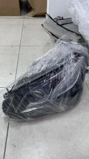 ليت مرسديس وكالة مستعمل مستبدل الزجاج فقط